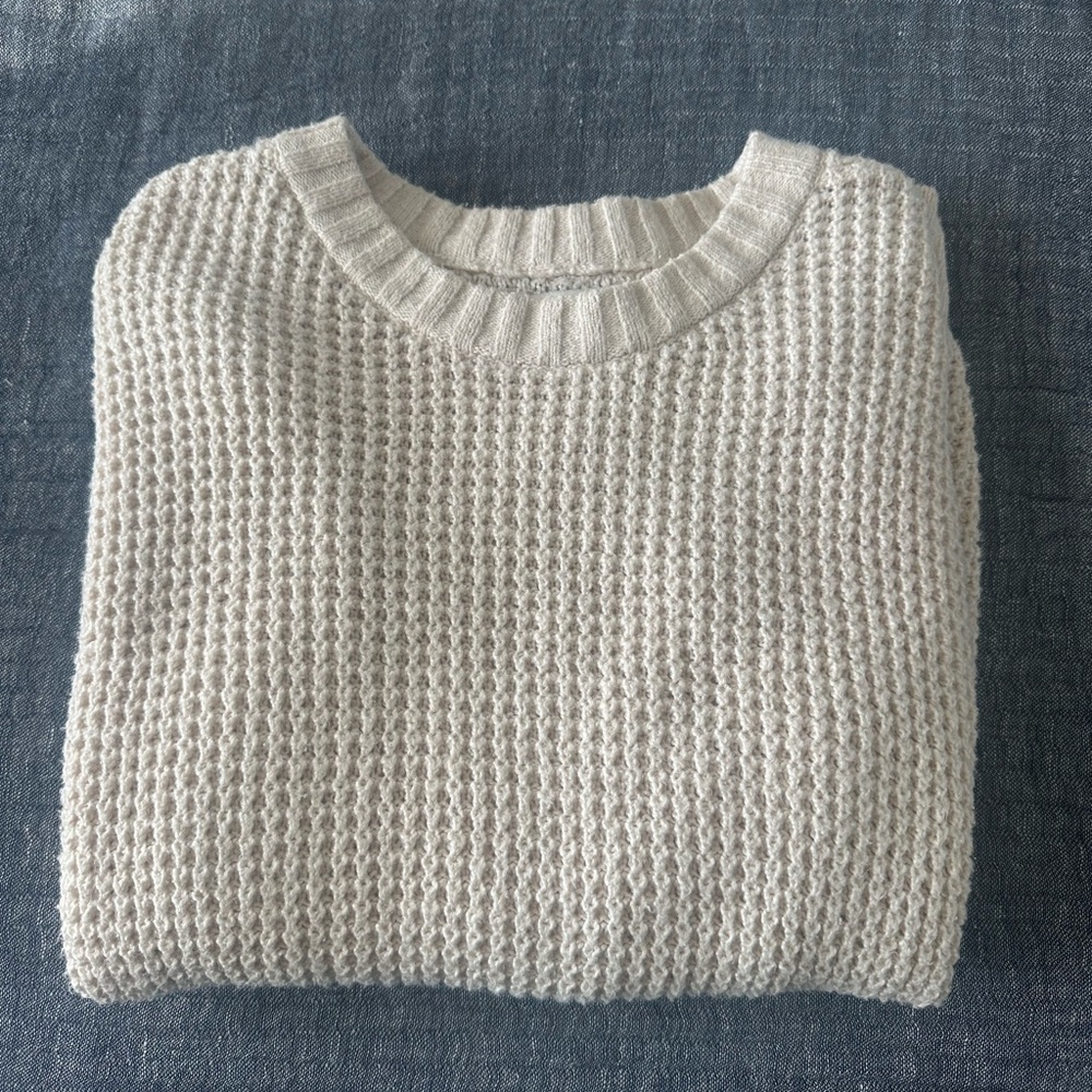 American Eagle Outfitters Cream Knit Pullover